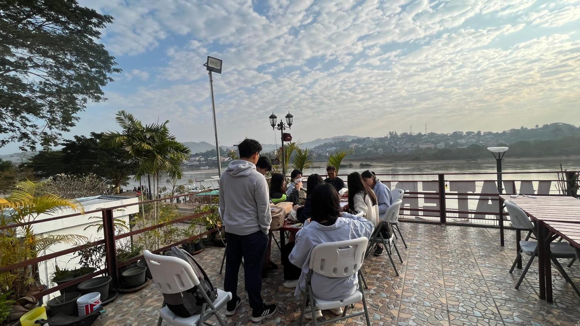 Day Waterfront Hotel Wiang Chiang Khong Exterior foto