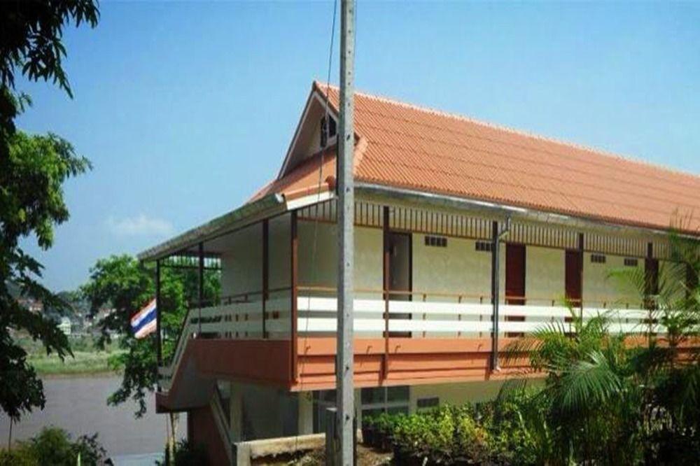 Day Waterfront Hotel Wiang Chiang Khong Exterior foto