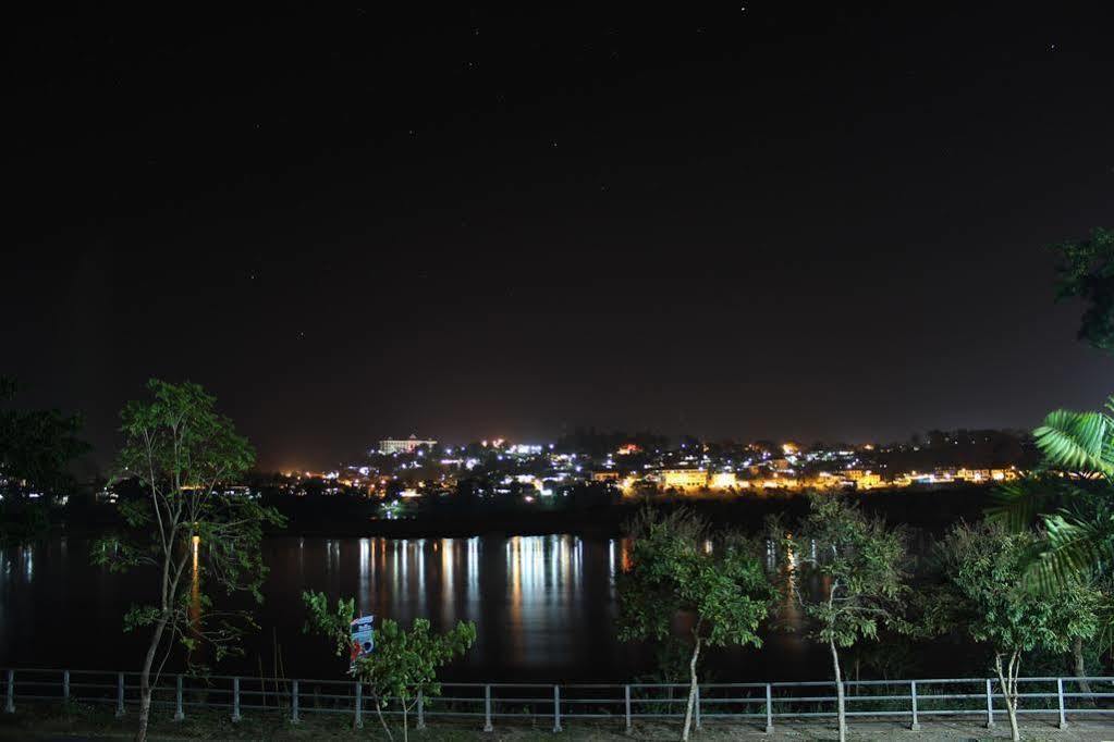 Day Waterfront Hotel Wiang Chiang Khong Exterior foto