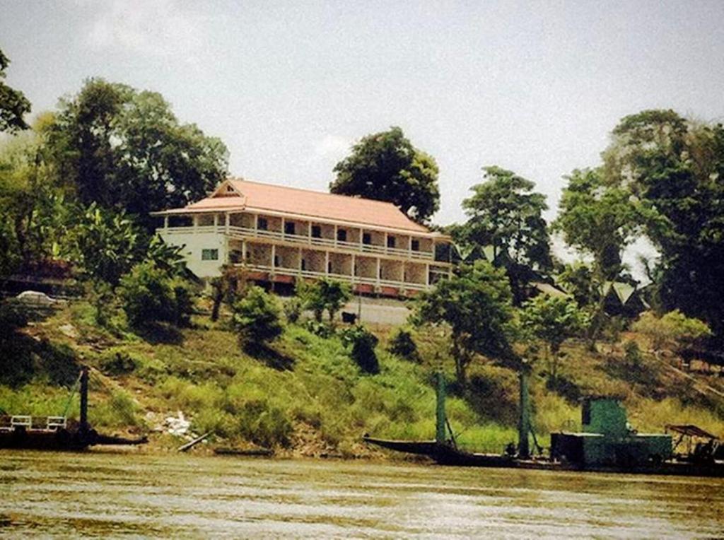 Day Waterfront Hotel Wiang Chiang Khong Exterior foto